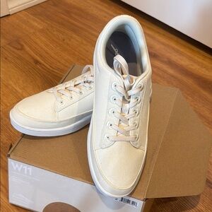 Allbirds women’s Canvas Sneakers size 11 new in box